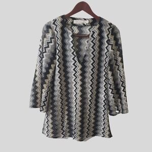 T-Bags Los Angeles Raschel Open Knit Chevron V-Neck Bell Sleeve Tunic‎ Top
